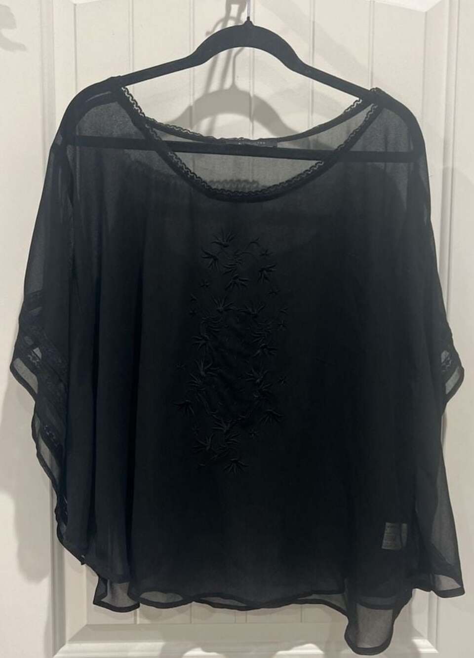 Nine West Jeans Women's Black Sheer Embroidered Cape Style Blouse Plus Size 1X